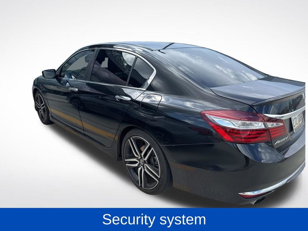 Used 2017 Honda Accord Sport image 5