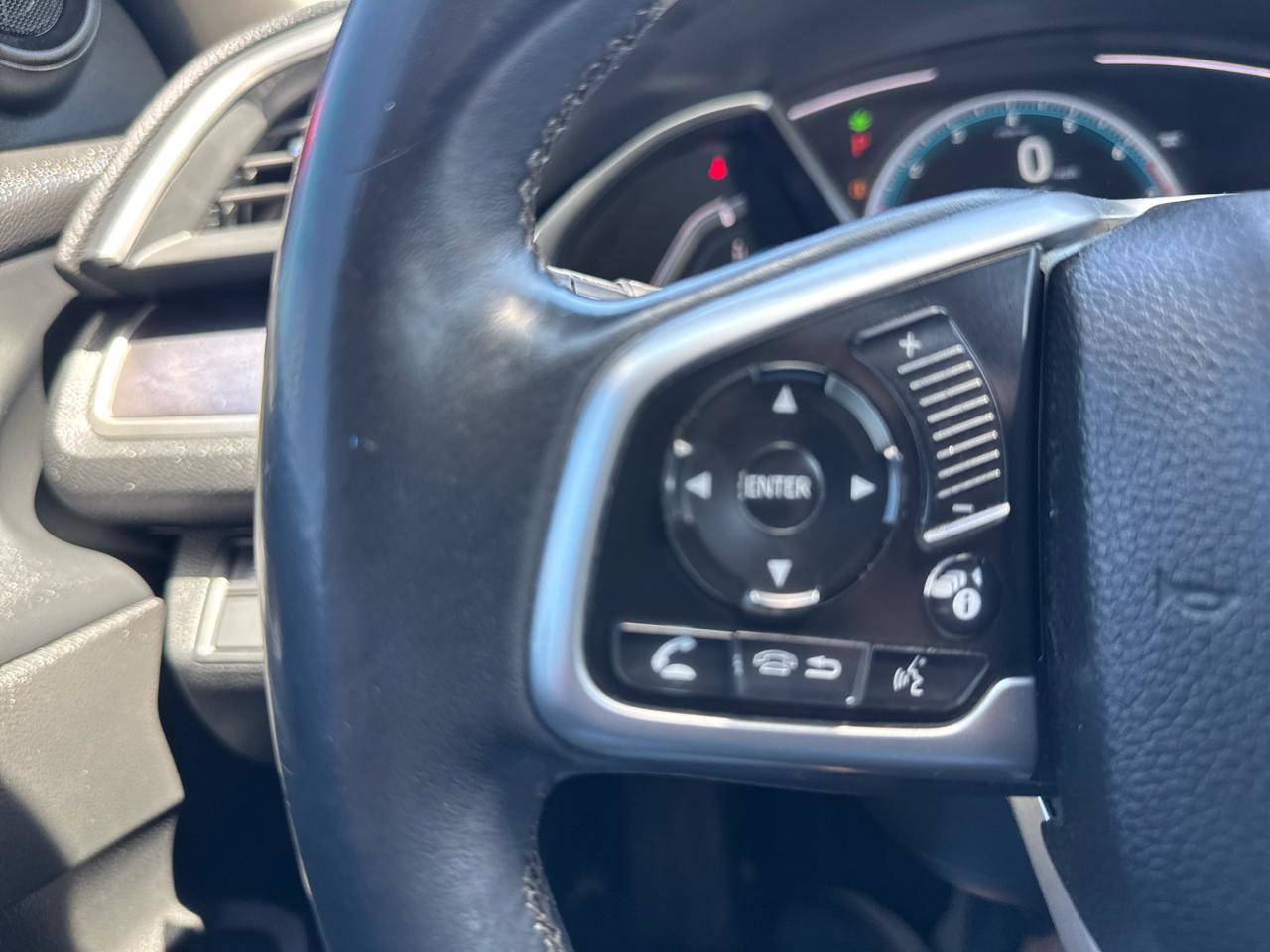Used 2017 Honda Civic EX-L image 16