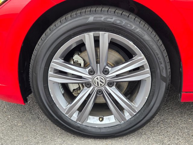Certified 2019 Volkswagen Jetta R-Line image 22