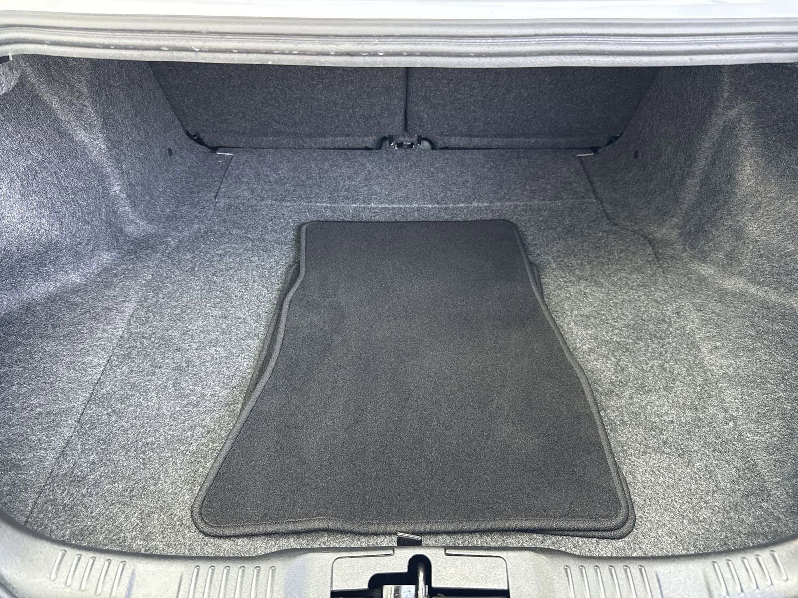 Used 2018 Ford Mustang EcoBoost image 33