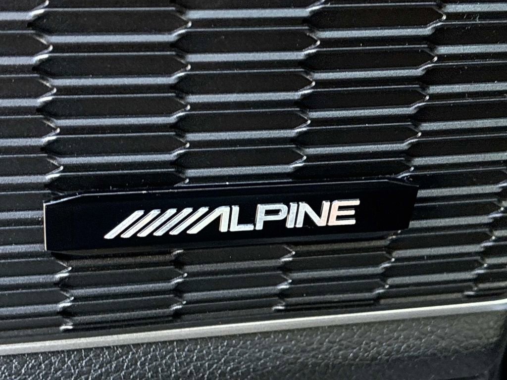 Used 2023 Jeep Grand Cherokee 4WD 4xe w/ Luxury Tech Group II image 22