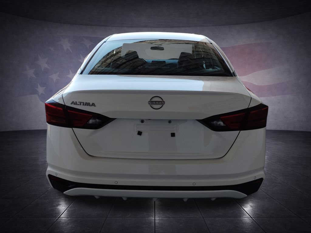Used 2024 Nissan Altima 2.5 S FWD image 4