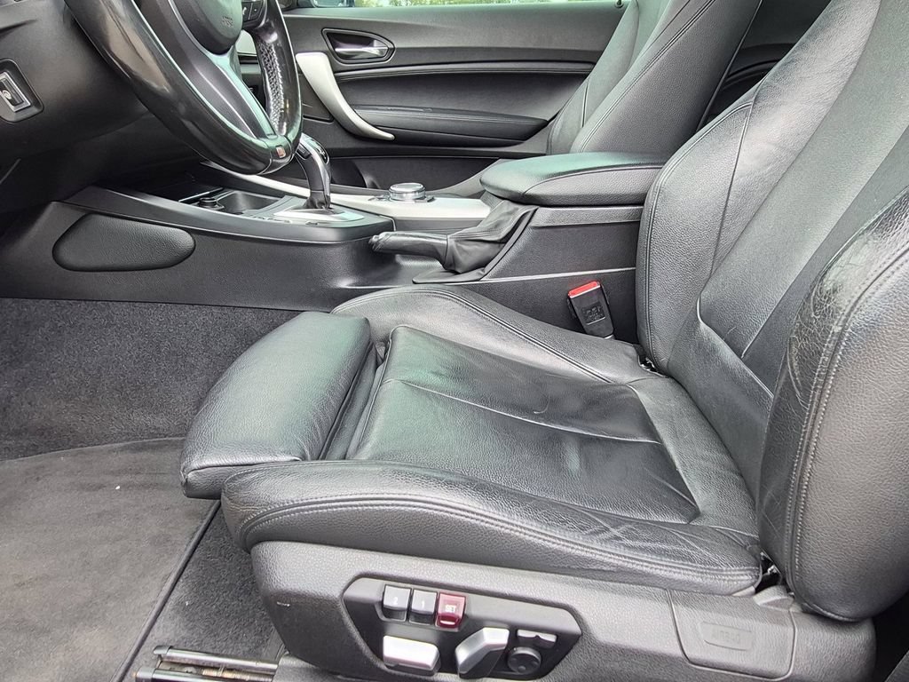 Used 2016 BMW M235i Coupe RWD image 17