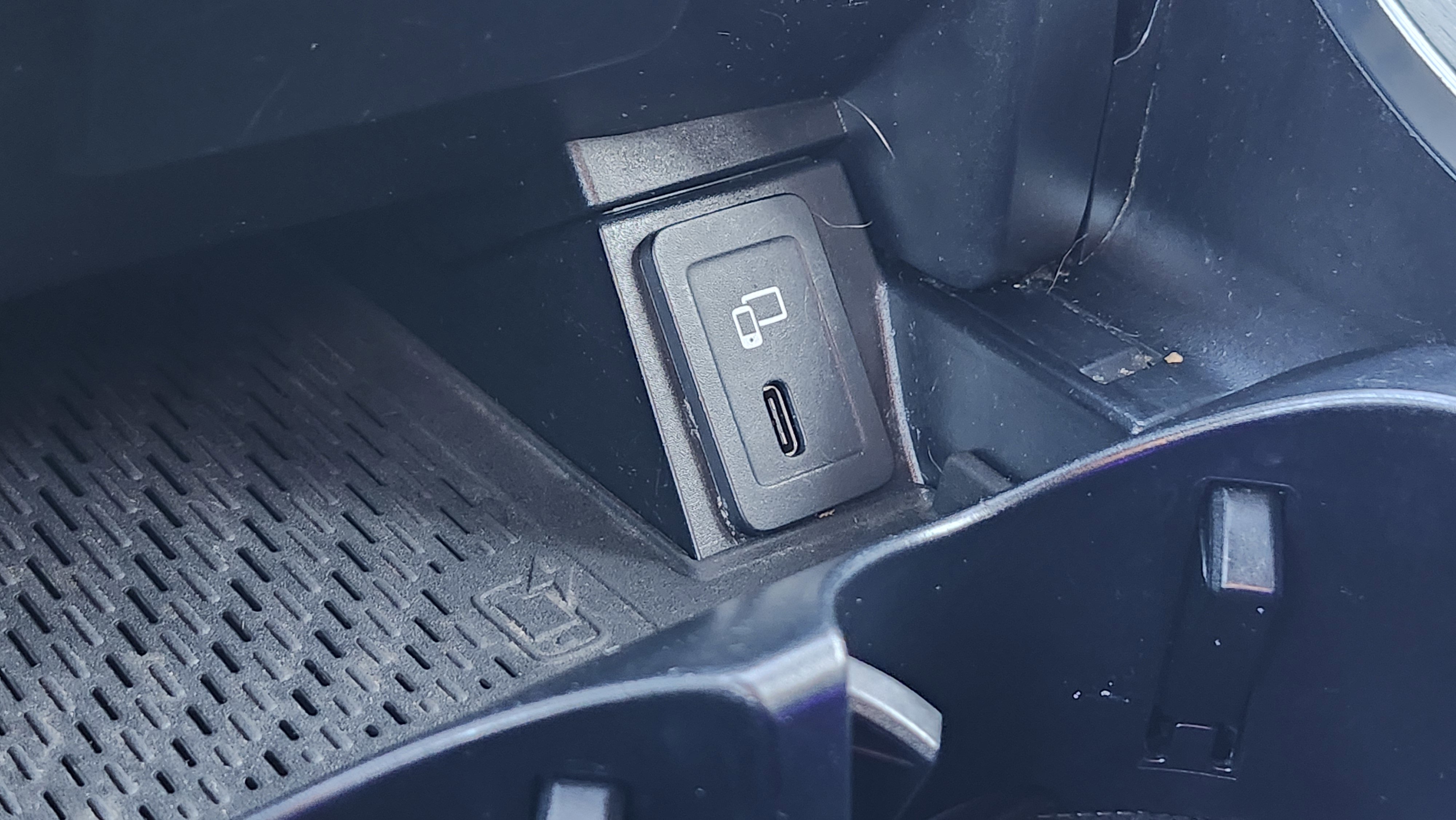 Used 2020 Mercedes-Benz GLC 300 4MATIC w/ Exterior Lighting Package image 30