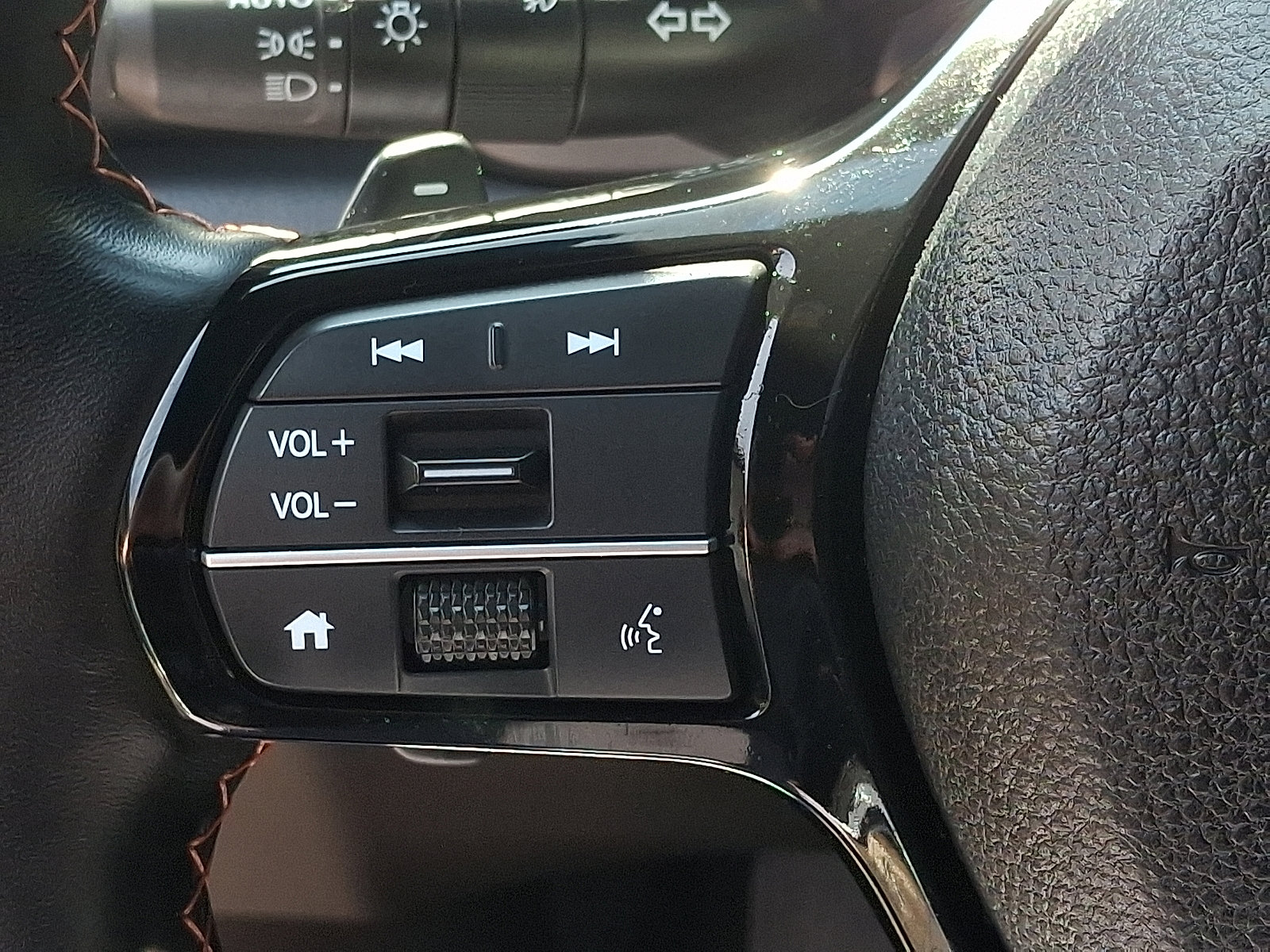 Used 2023 Honda Pilot TrailSport image 23