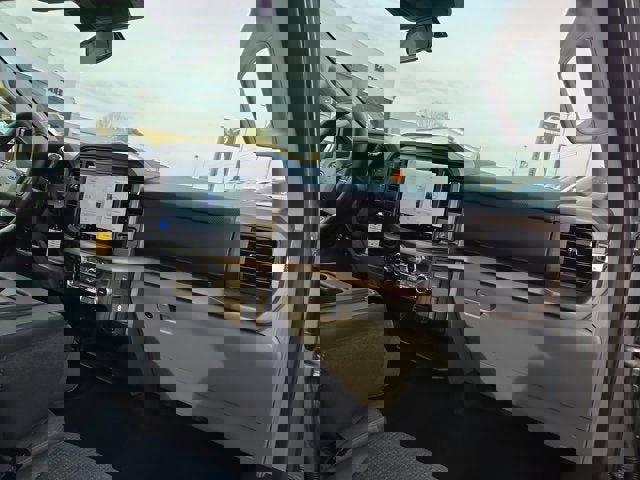 Used 2025 Ford F150 XLT w/ Equipment Group 301A Standard image 13