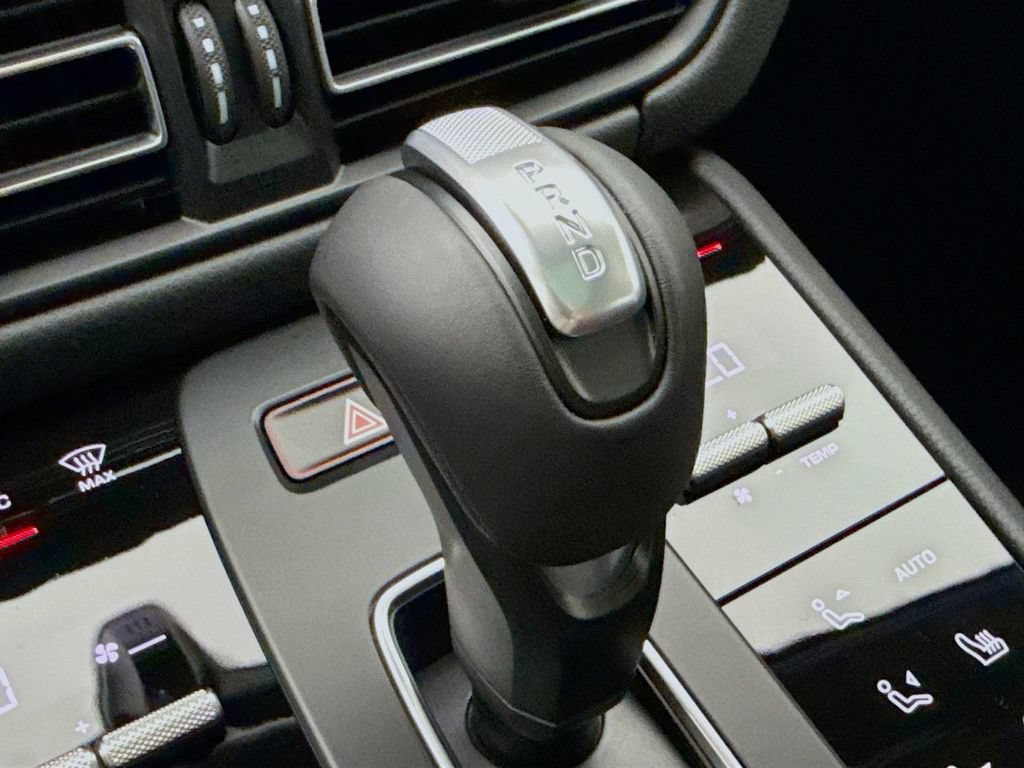 New 2026 Porsche Macan AWD/4WD image 20