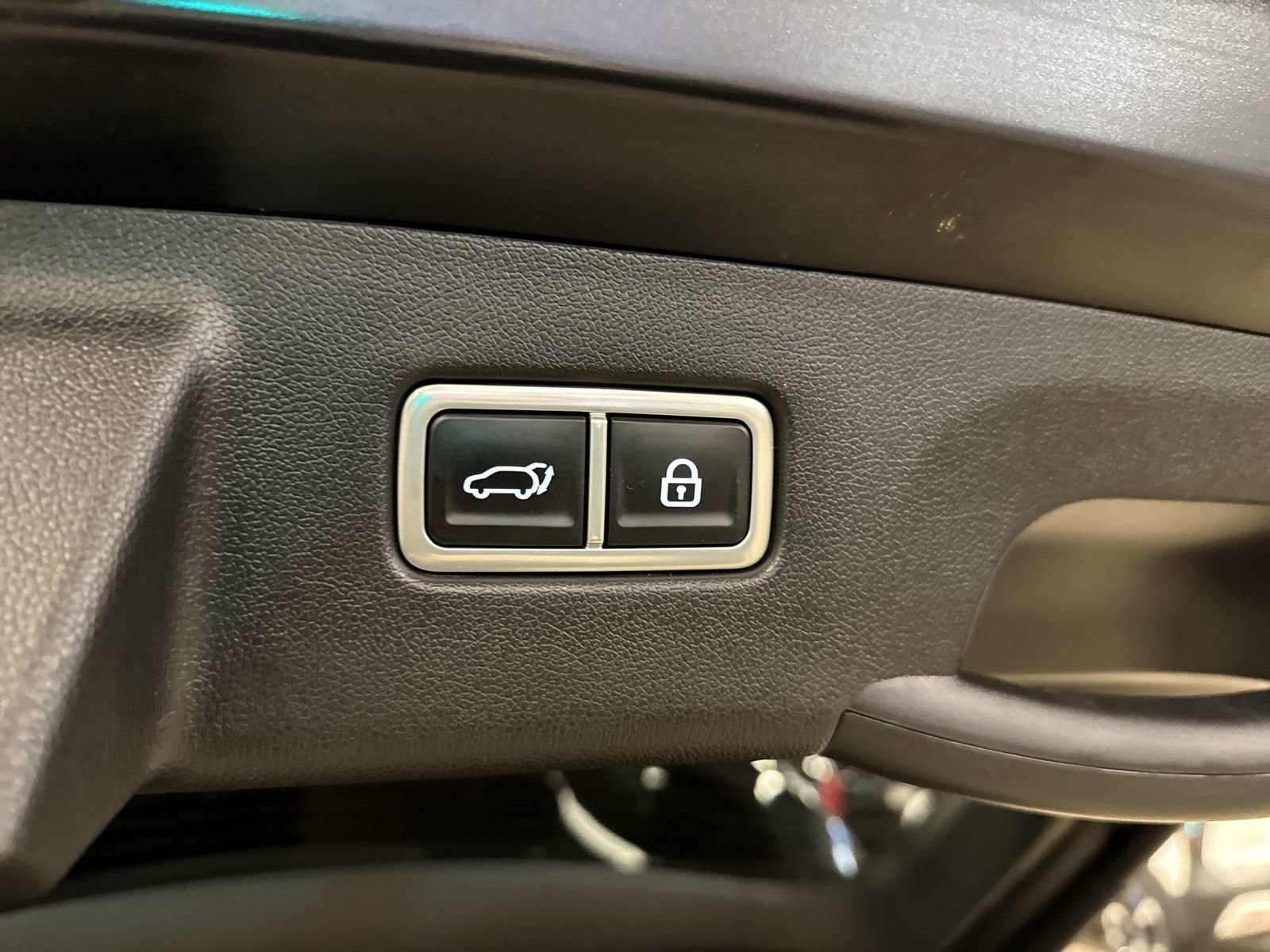 Used 2022 Kia Sorento EX image 34