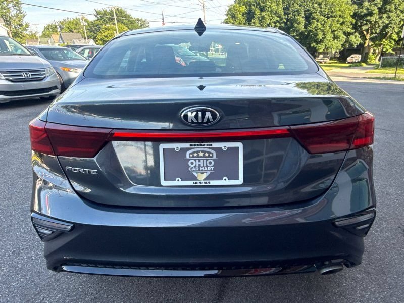 Used 2019 Kia Forte LXS FWD image 6