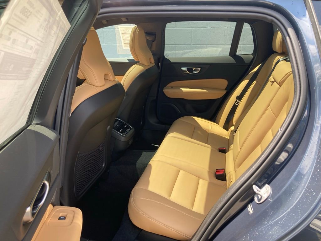 New 2026 Volvo V60 B5 Cross Country Ultra w/ Protection Package Premier image 15