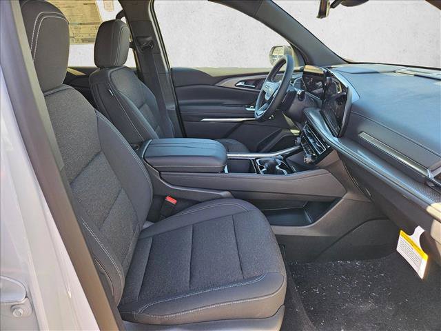 New 2027 Chevrolet Traverse LT w/ Driver Confidence Package FWD image 17