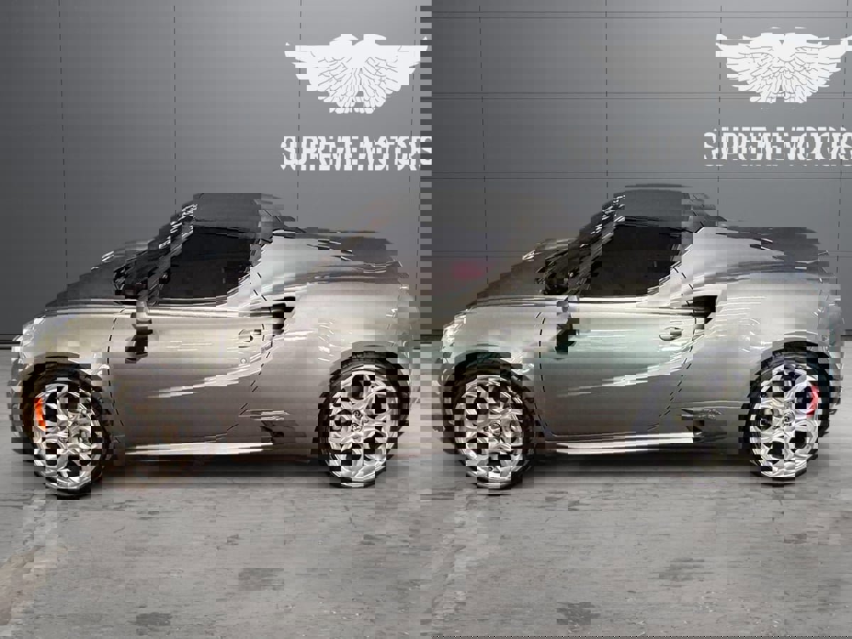 Used 2018 Alfa Romeo 4C Spider w/ Convenience Group - Spider image 2