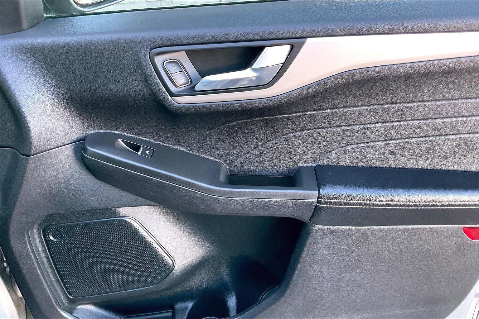 Used 2021 Ford Escape SEL image 21