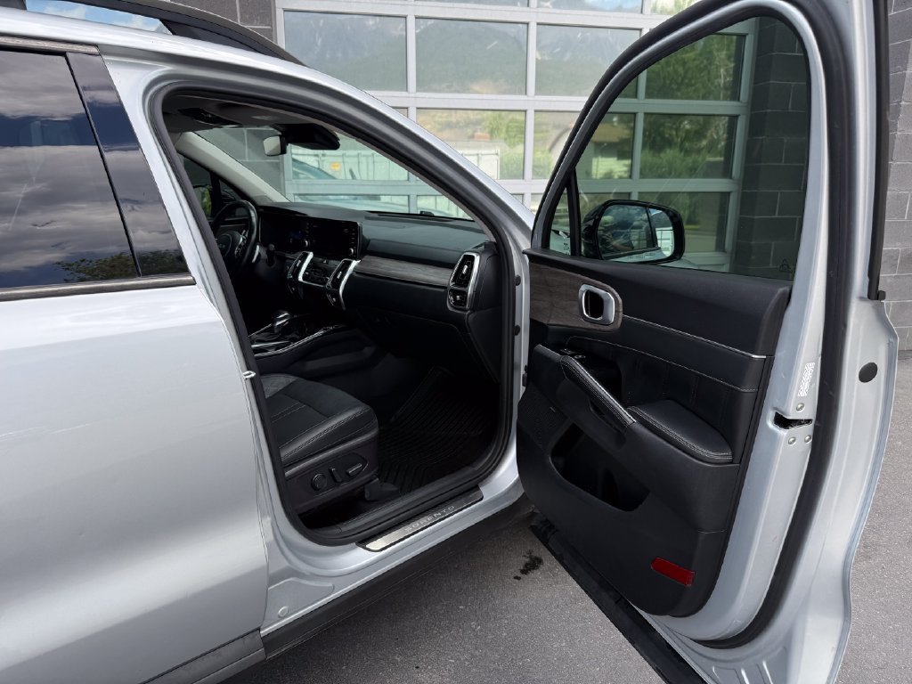 Used 2022 Kia Sorento SX Prestige AWD/4WD image 51