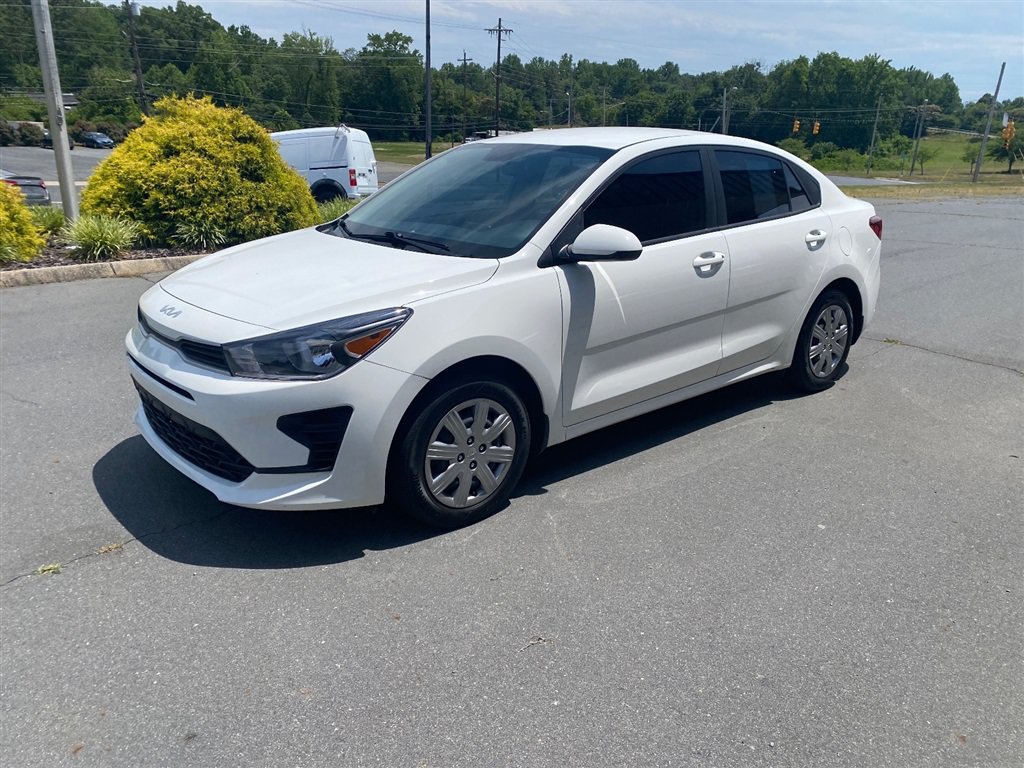 Used 2023 Kia Rio LX FWD image 3