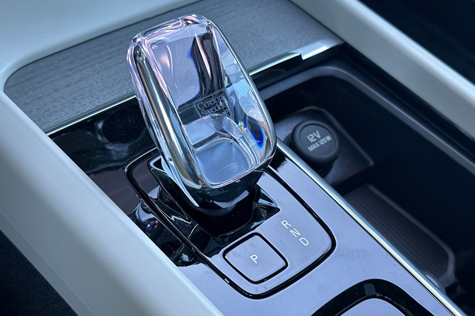 New 2026 Volvo V60 B5 Cross Country Ultra w/ Climate Package image 20