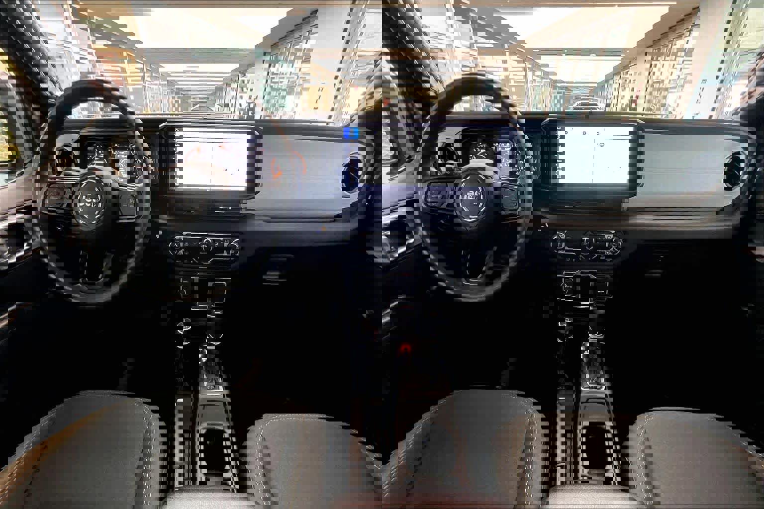 Used 2024 Jeep Gladiator Sport image 15