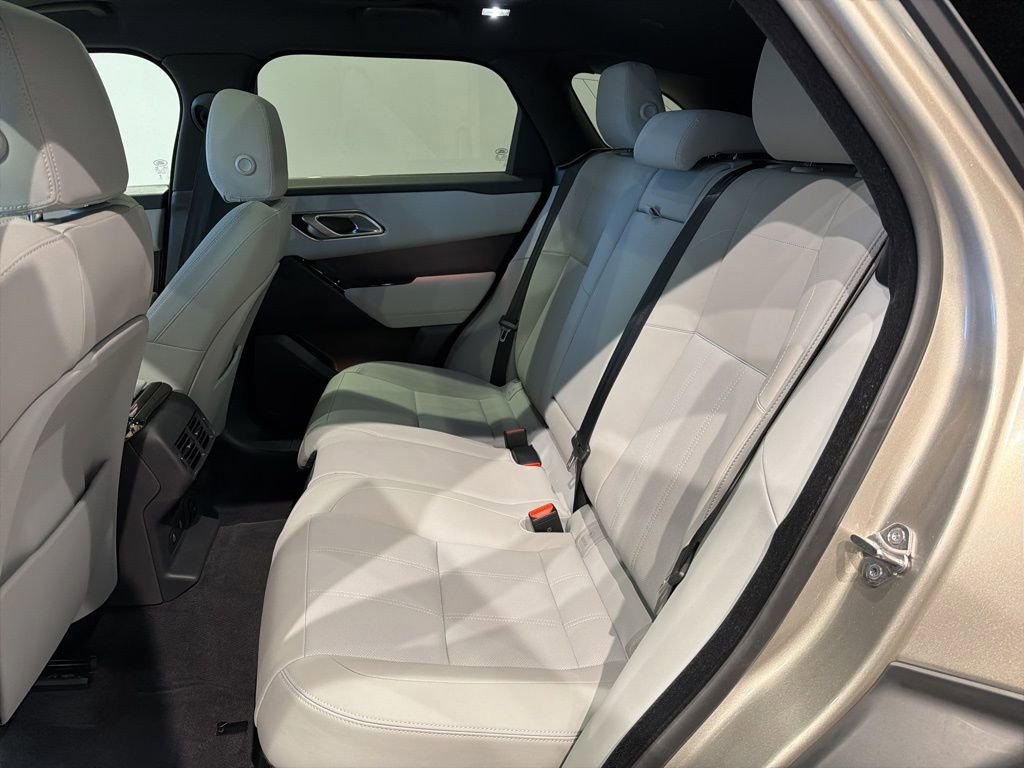 Used 2026 Land Rover Range Rover Velar Dynamic SE image 29
