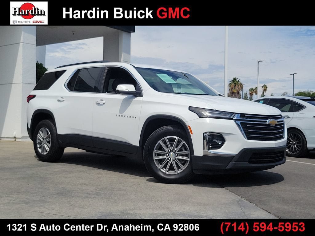 Used 2023 Chevrolet Traverse LT w/ Rear Camera Mirror Package