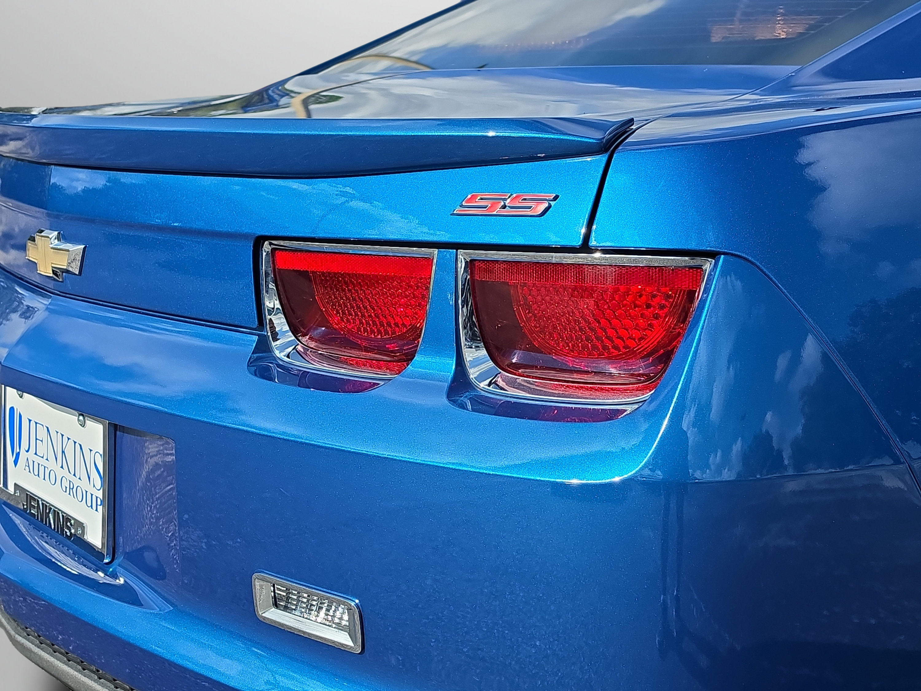 Used 2010 Chevrolet Camaro SS w/ RS Package RWD image 14