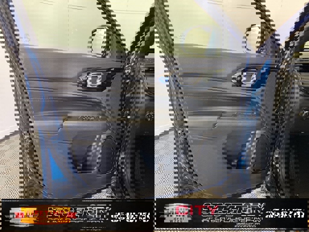 New 2026 Jeep Compass Latitude image 12