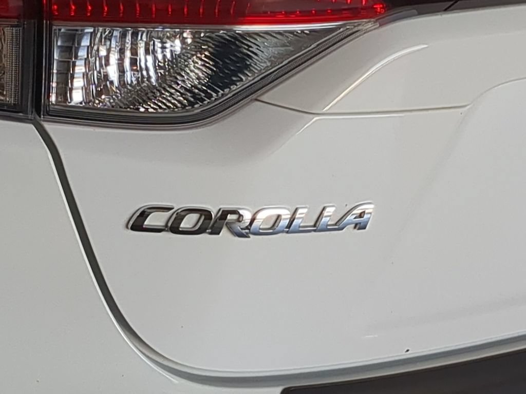 Used 2023 Toyota Corolla LE FWD image 16