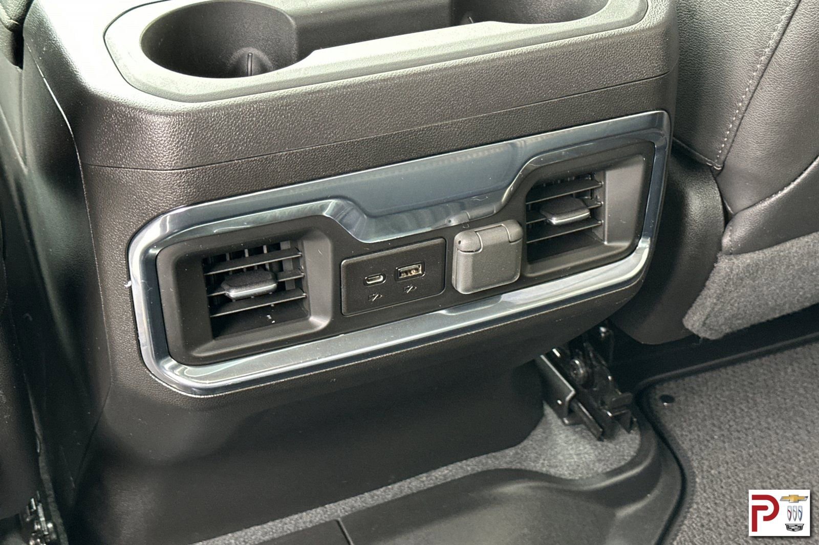 Certified 2022 GMC Sierra 2500 AT4 w/ AT4 Premium Plus Package image 15