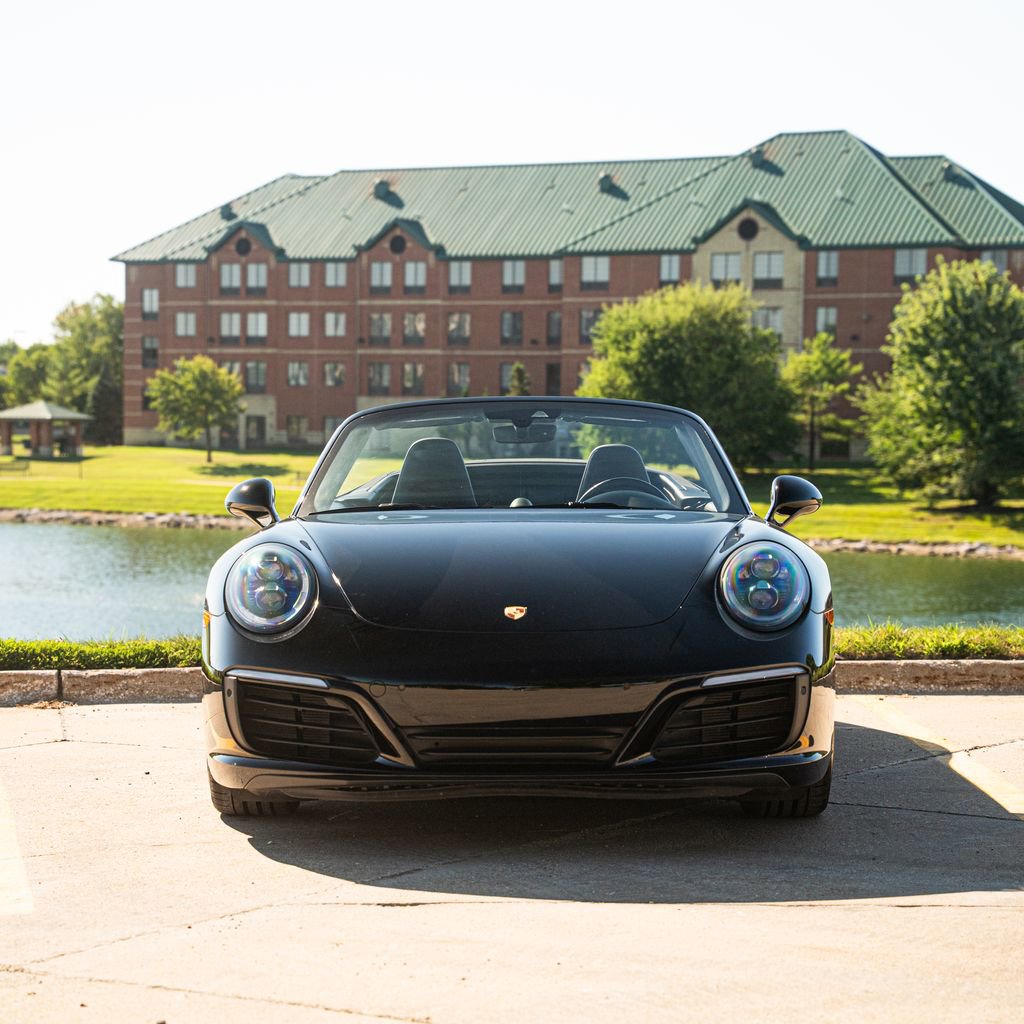 Used 2018 Porsche 911 Carrera 4S image 8