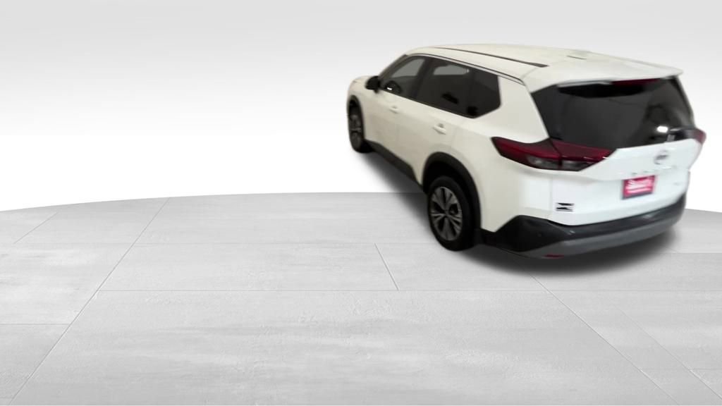 Used 2023 Nissan Rogue SV image 10