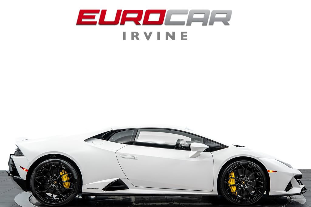 Used 2022 Lamborghini Huracan EVO image 6