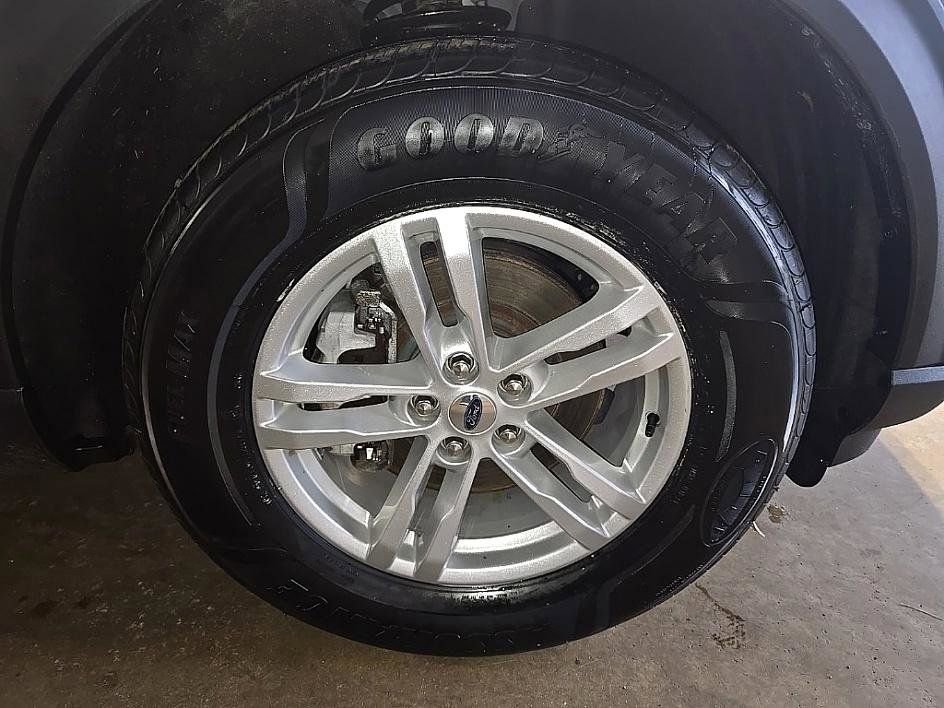 Used 2022 Ford Explorer XLT w/ Equipment Group 202A image 37