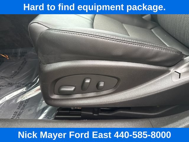 Used 2017 Chevrolet Impala LT w/ Convenience Package FWD image 27
