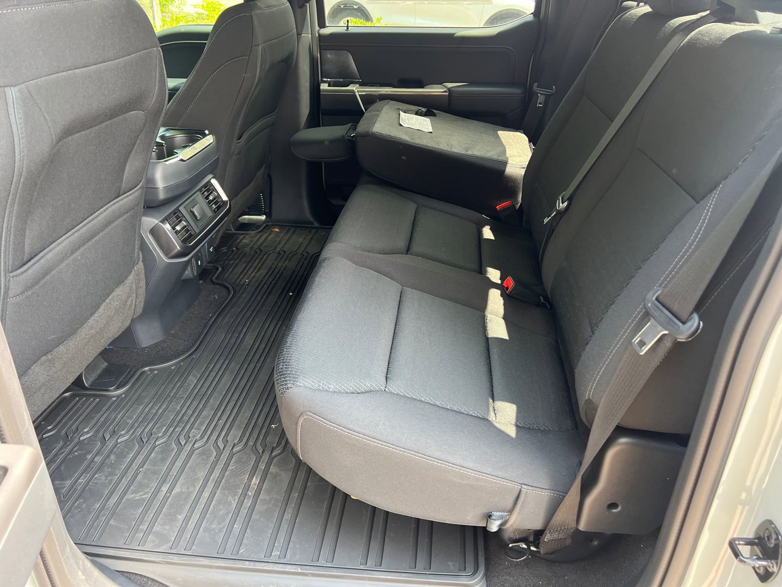 New 2023 Ford F150 XLT w/ Equipment Group 302A High image 15