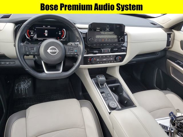 Used 2022 Nissan Pathfinder Platinum w/ Cargo Package image 9