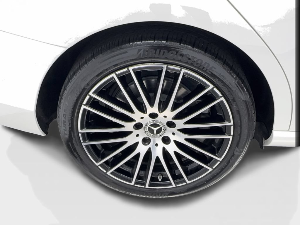 Used 2023 Mercedes-Benz C 300 Sedan image 16