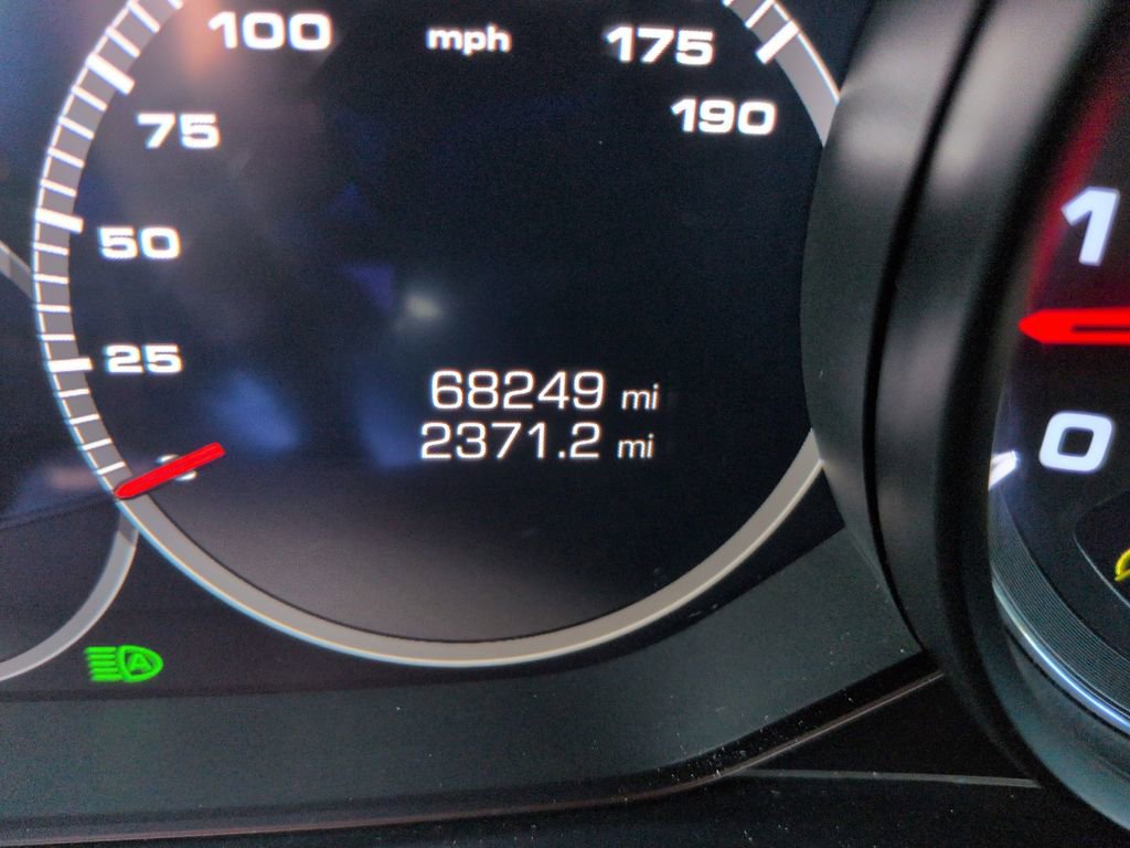 Used 2020 Porsche Cayenne S AWD/4WD image 16