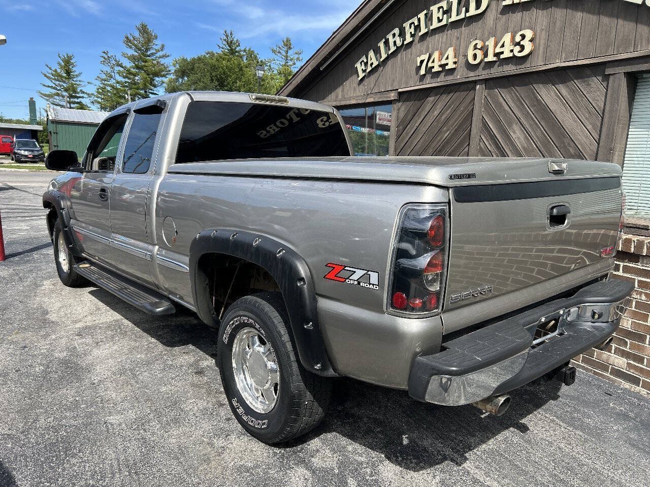 Used 2000 GMC Sierra 1500 4x4 Extended Cab w/ Convenience Plus Group image 2