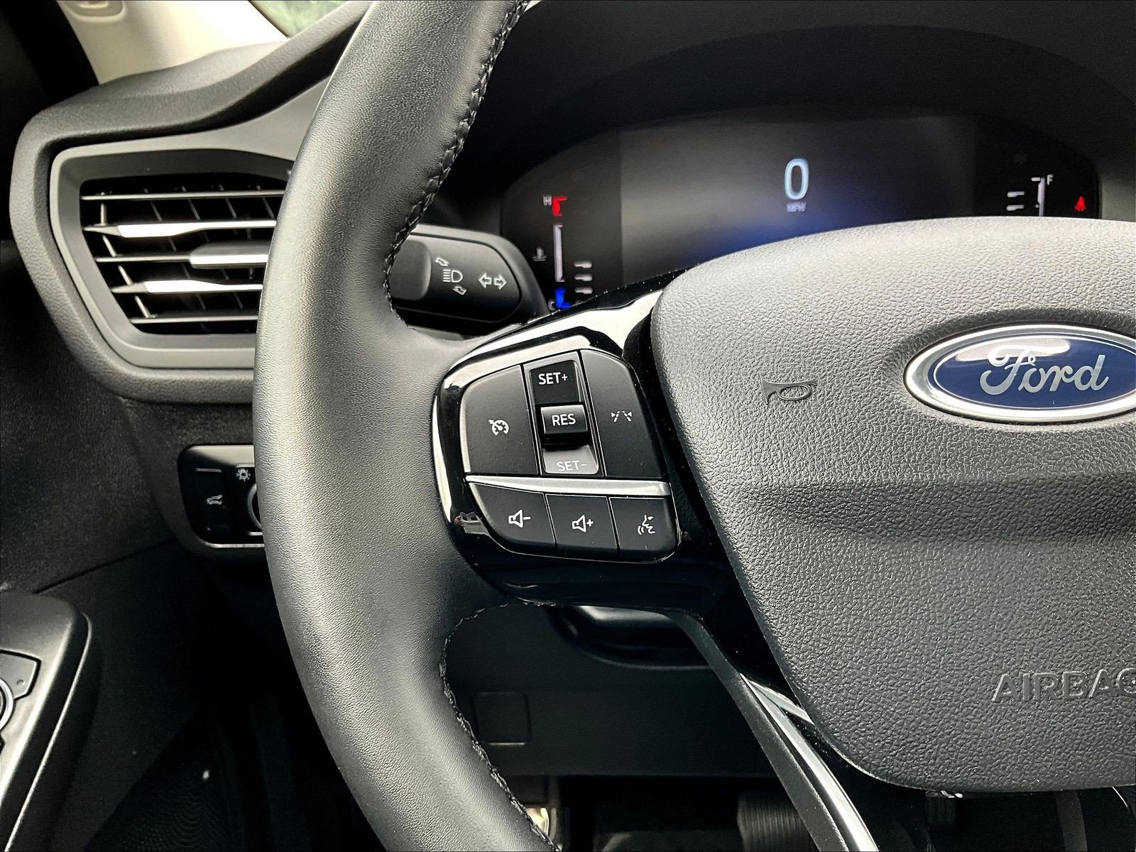 Used 2024 Ford Escape Active AWD/4WD image 14