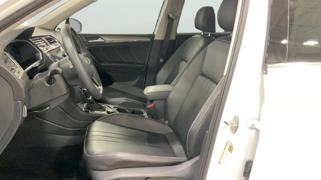 Certified 2024 Volkswagen Tiguan SE AWD/4WD image 21