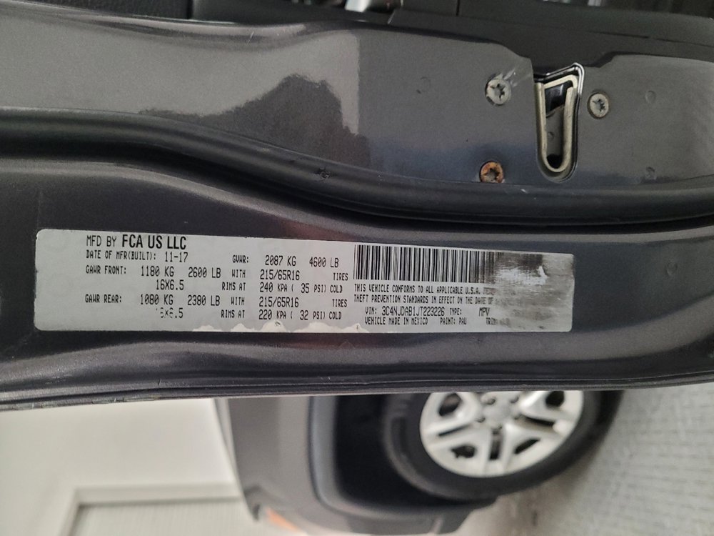Used 2018 Jeep Compass Sport AWD/4WD image 33