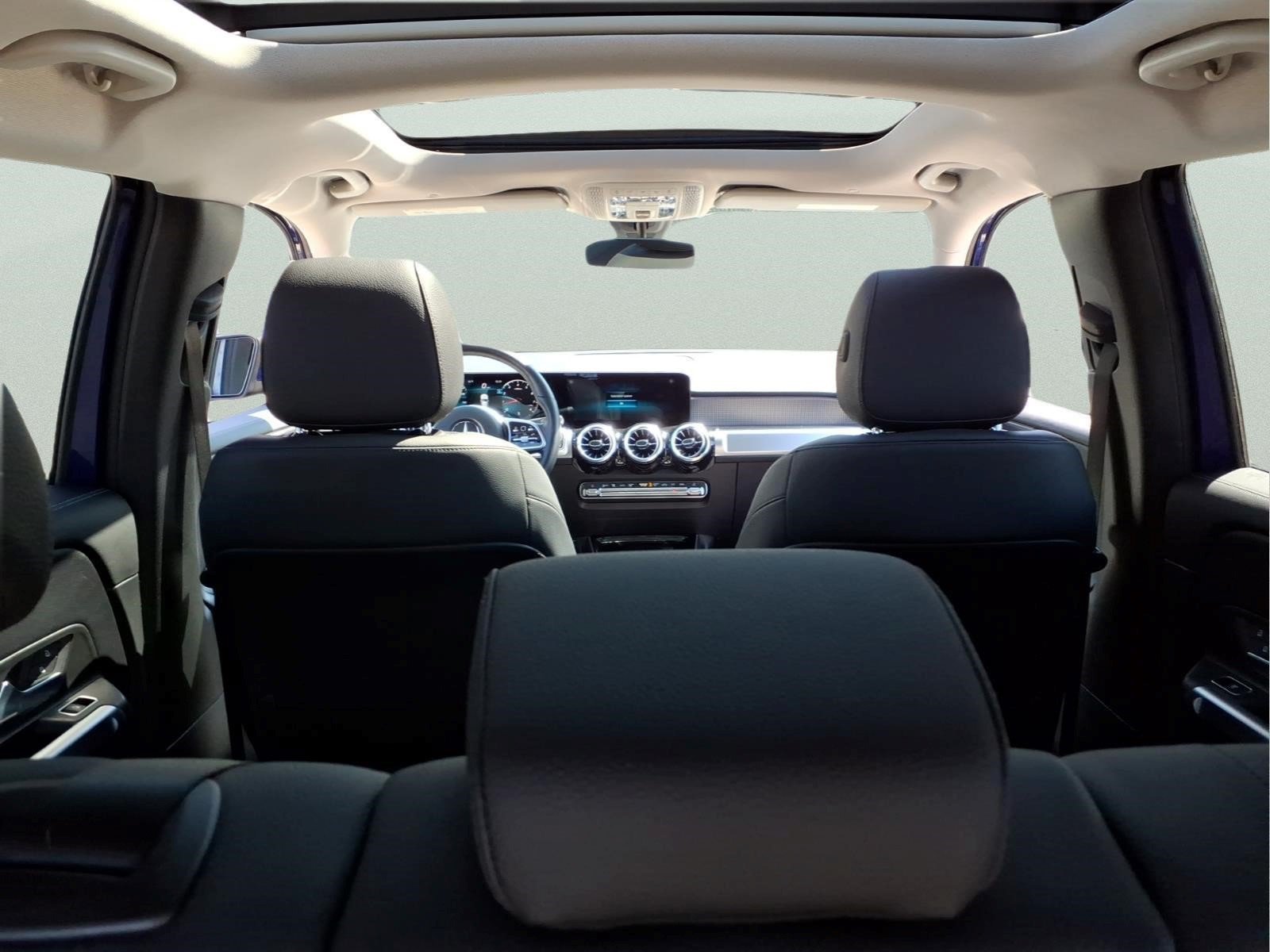 Certified 2022 Mercedes-Benz GLB 250 4MATIC image 20