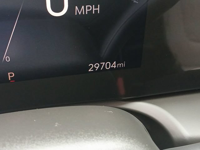 Used 2024 Buick Encore GX Avenir w/ Avenir Technology Package AWD/4WD image 17