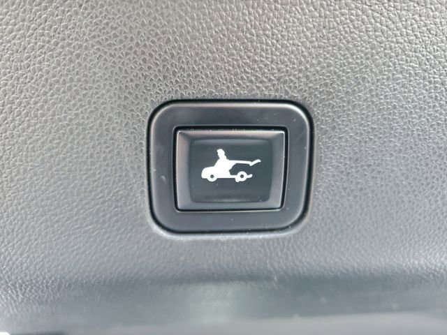 Used 2021 Cadillac Escalade Sport Platinum image 34