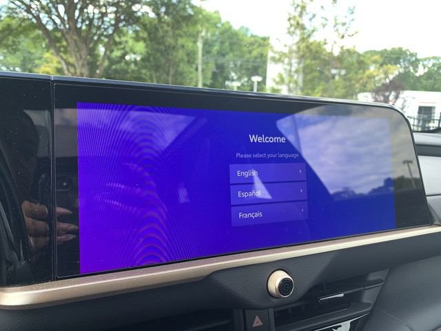 Certified 2025 Toyota Crown Signia w/ Advanced Technology Package AWD/4WD image 21