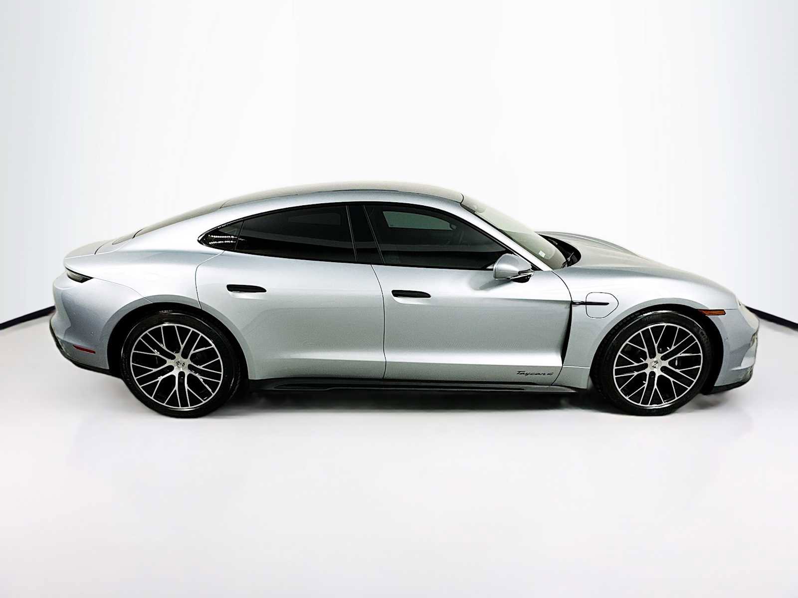 New 2025 Porsche Taycan image 8