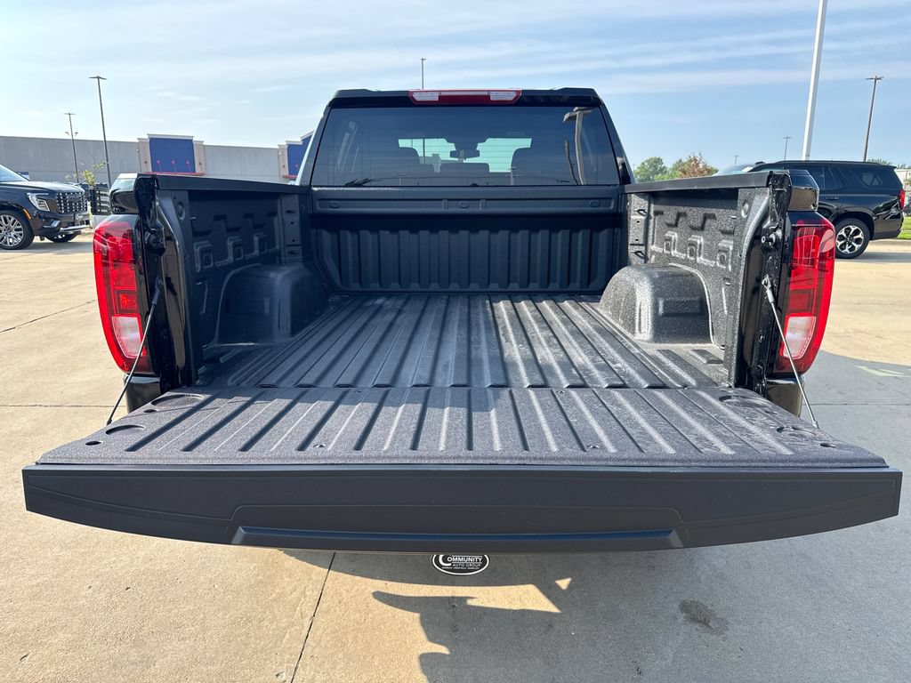New 2026 GMC Sierra 1500 Pro w/ Graphite Edition AWD/4WD image 11