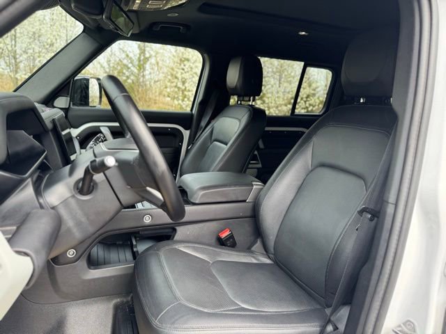 Certified 2024 Land Rover Defender 130 X-Dynamic SE AWD/4WD image 14
