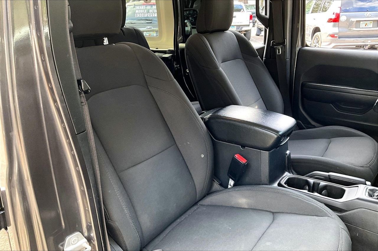 Used 2021 Jeep Wrangler Unlimited Sport image 24