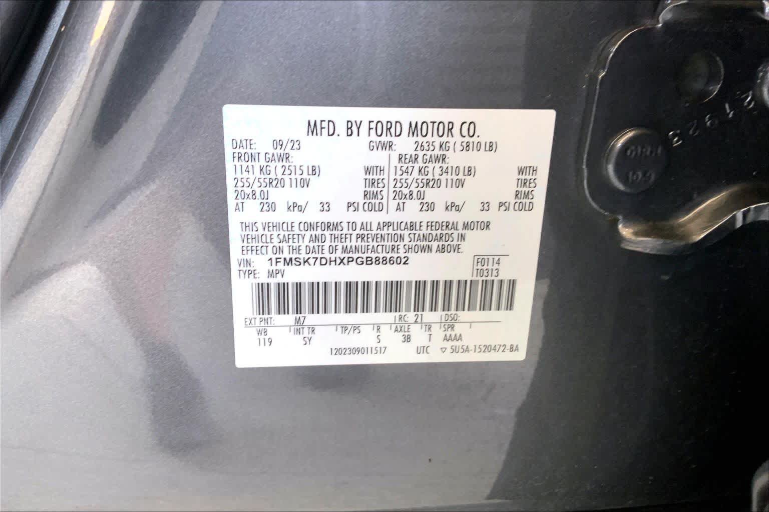 Used 2023 Ford Explorer XLT w/ Equipment Group 202A RWD image 31