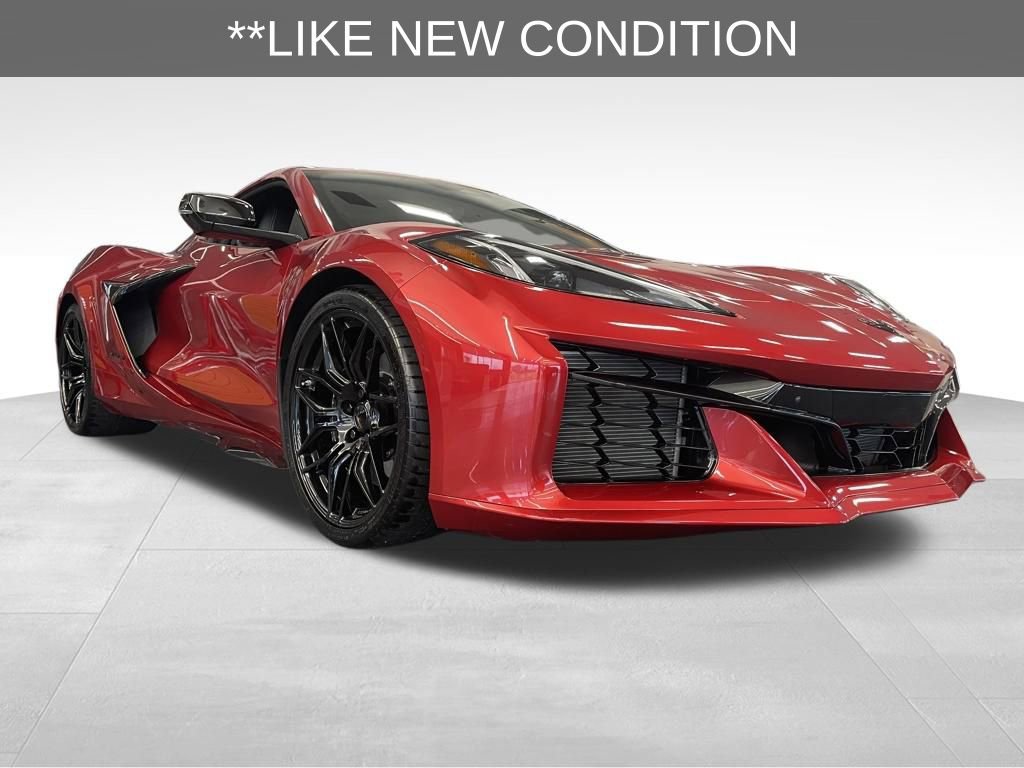 Used 2025 Chevrolet Corvette Z06 image 3